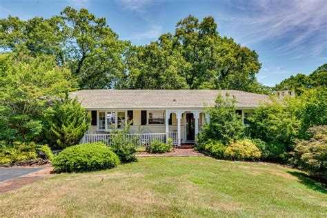5917 Eagle Bluff Trl, <strong>Chattanooga</strong>, TN 37416 is contingent. . Houses for sale chattanooga